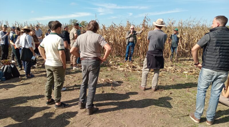 Ensayos y demostración a campo en Lobos.